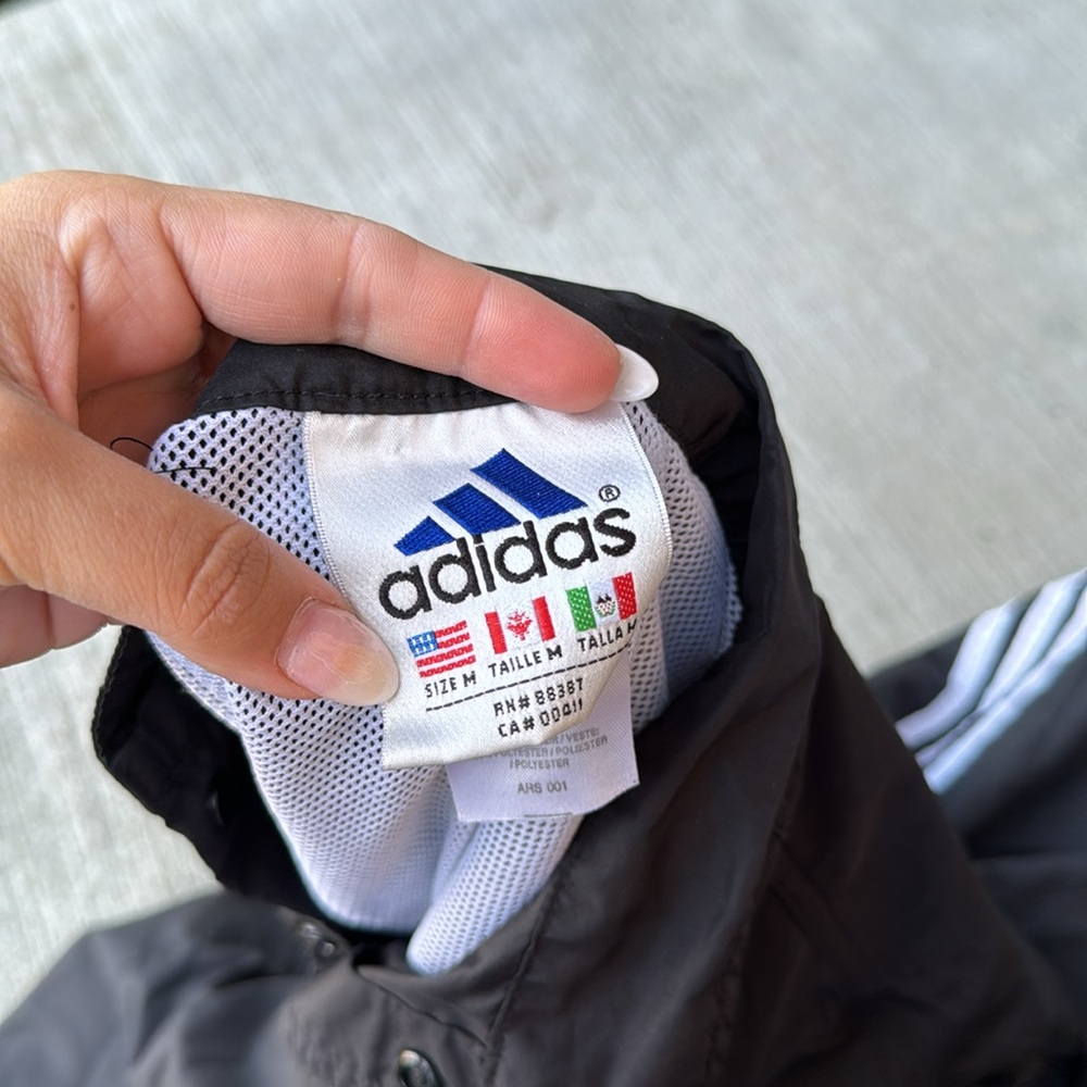 Adidas windbreaker - Picture 3 of 3